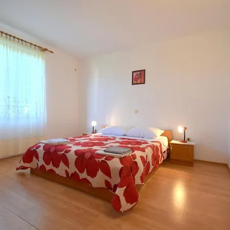 Anica By Interhome Apartment Njivice