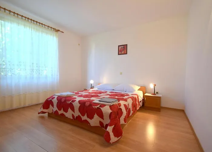 Anica By Interhome Apartment Njivice